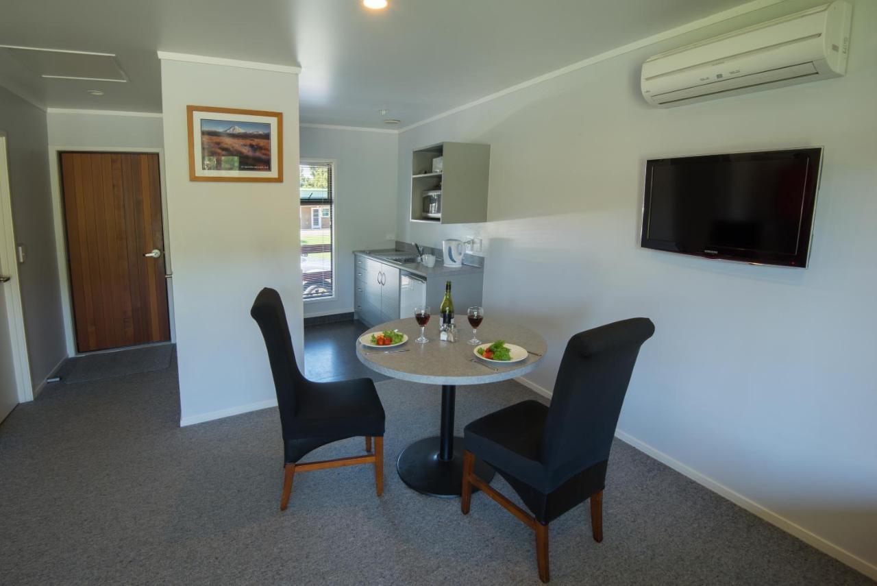 Oasis Motel & Holiday Park Turangi Zewnętrze zdjęcie